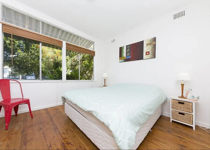 Douglas Cottage - Linen Not Included